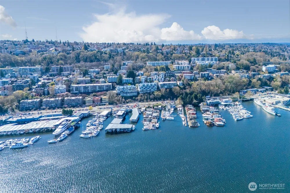 2400 8th Avenue #1S Seattle, WA 98109
