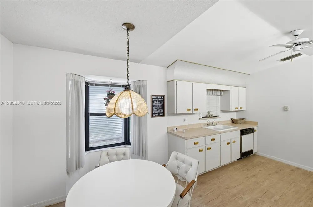 642 Nobles St Sebastian, FL 32958