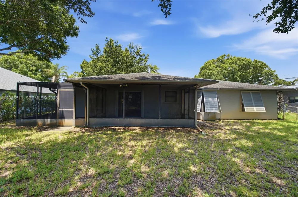 642 Nobles St Sebastian, FL 32958