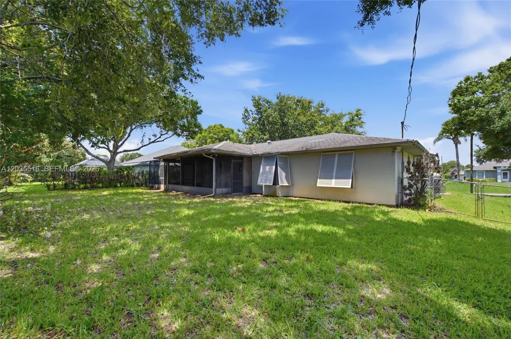 642 Nobles St Sebastian, FL 32958