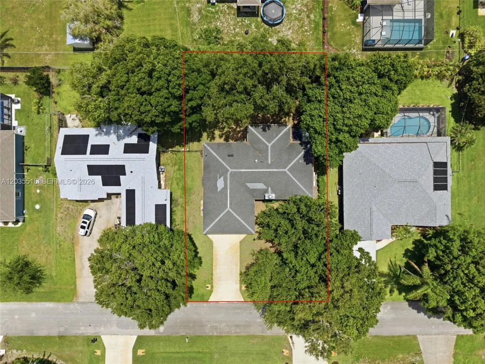 642 Nobles St Sebastian, FL 32958