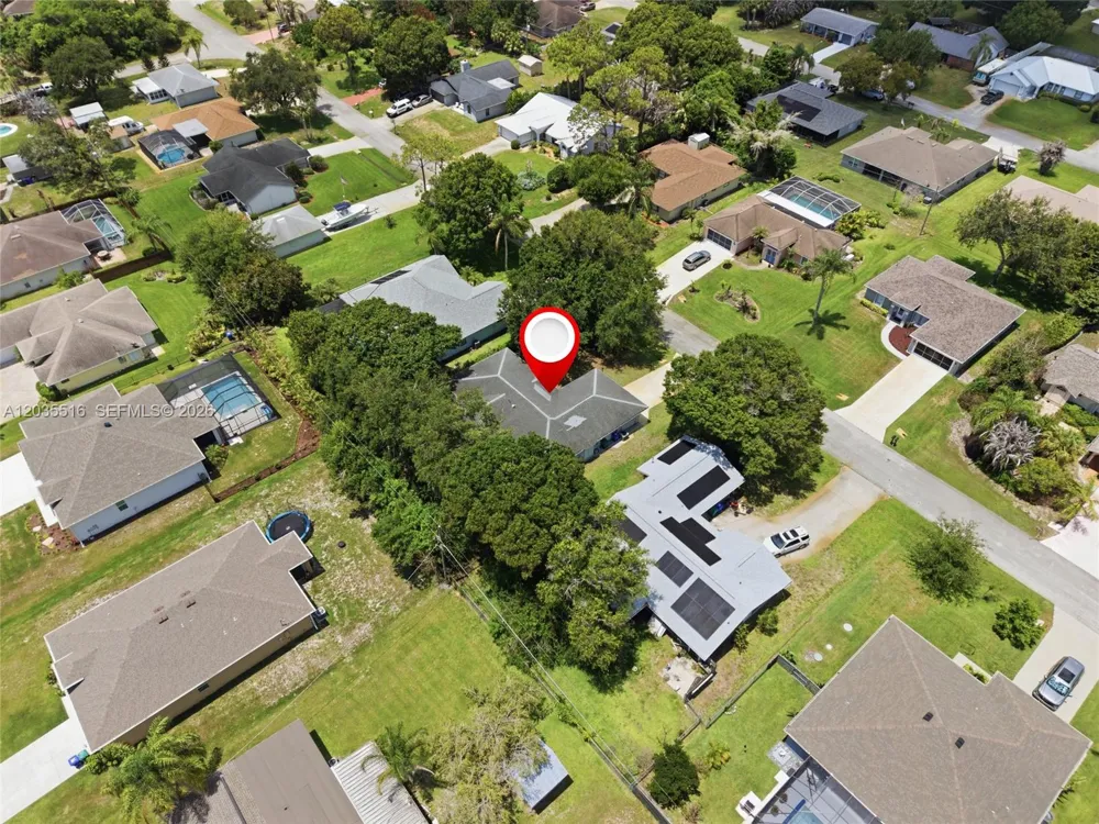 642 Nobles St Sebastian, FL 32958