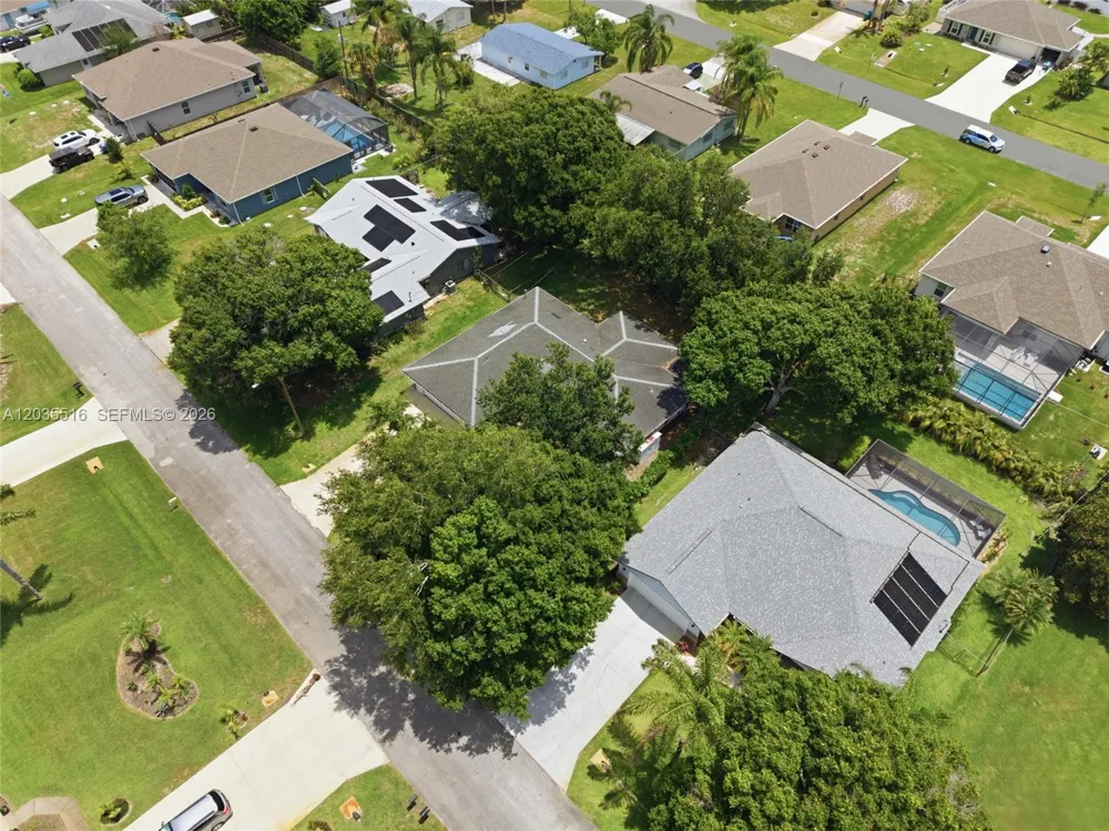642 Nobles St Sebastian, FL 32958