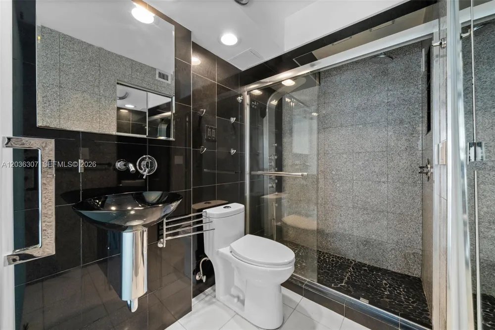 1228 West Ave #604 Miami Beach, FL 33139