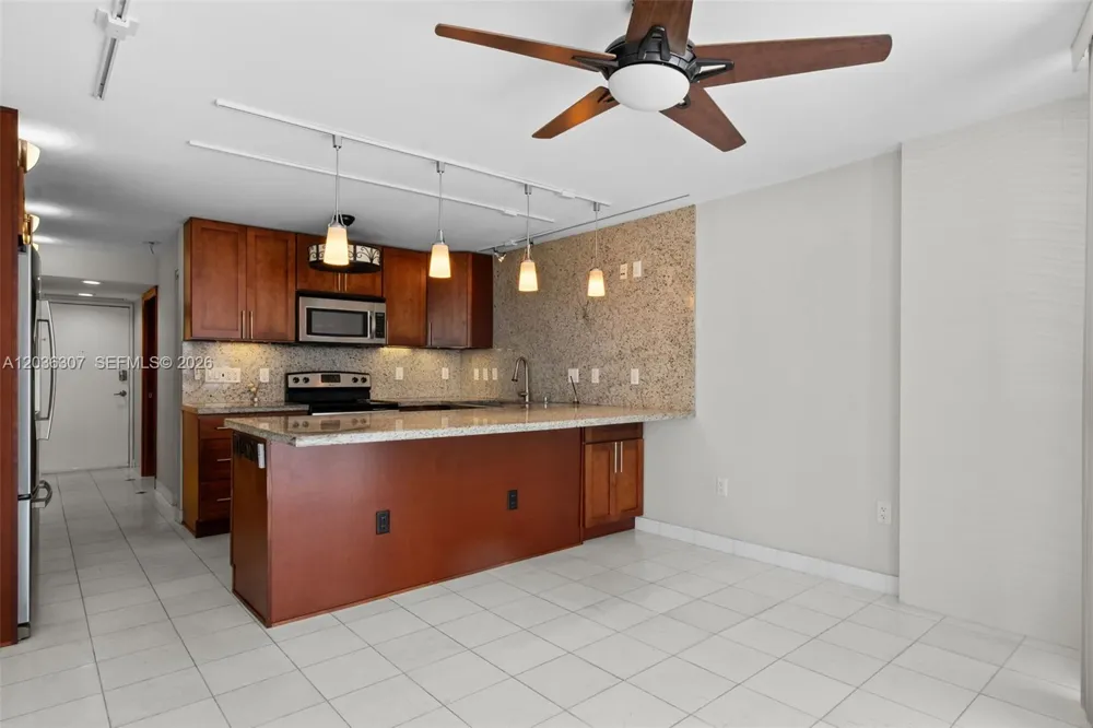 1228 West Ave #604 Miami Beach, FL 33139