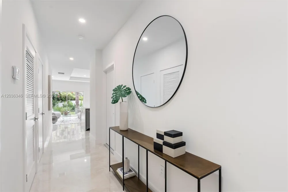 1555 NW 94TH Way Coral Springs, FL 33071