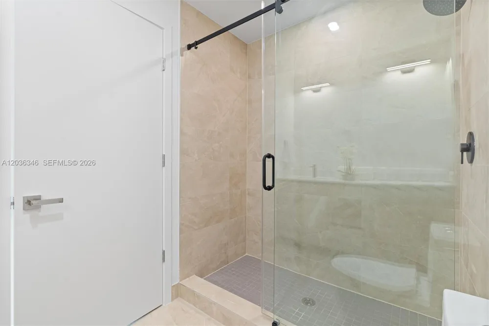 1555 NW 94TH Way Coral Springs, FL 33071