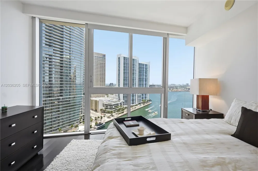 465 Brickell Ave #2101 Miami, FL 33131