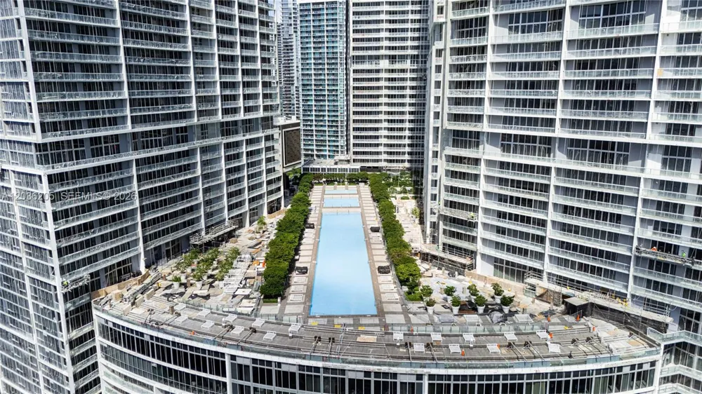 465 Brickell Ave #2101 Miami, FL 33131