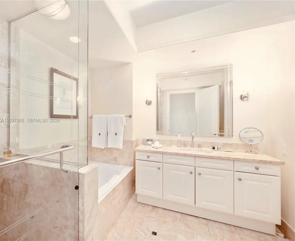 1435 Brickell Ave #3412 Miami, FL 33131