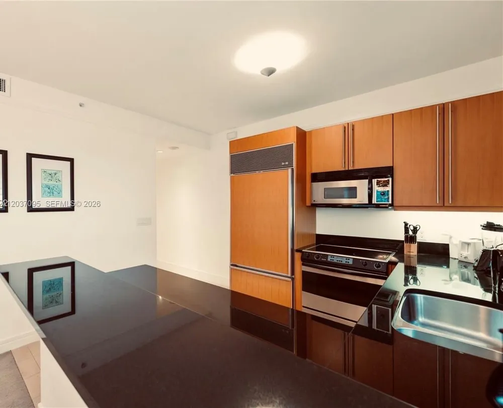 1435 Brickell Ave #3412 Miami, FL 33131