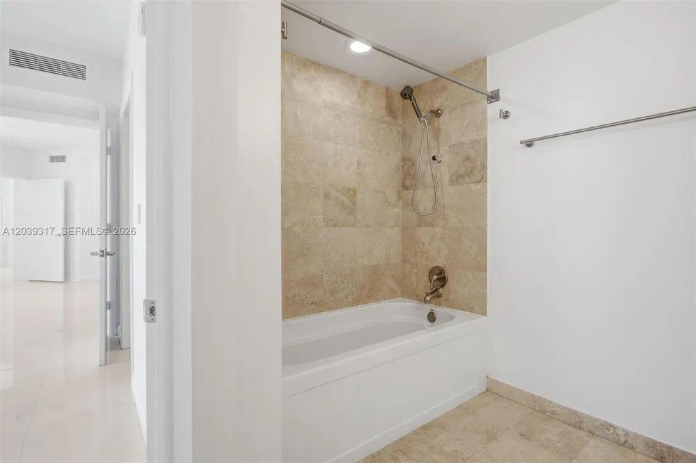 350 S Miami Ave #1903 Miami, FL 33130