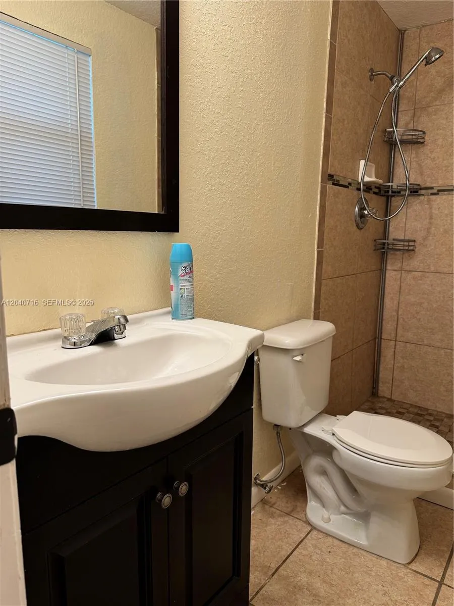 9410 Gilchrist ct Jacksonville, FL 32219
