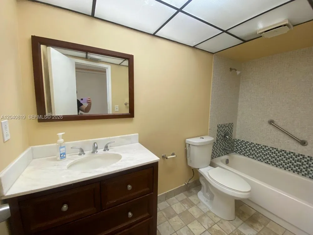 1810 SW 81st Ave #2311 North Lauderdale, FL 33068
