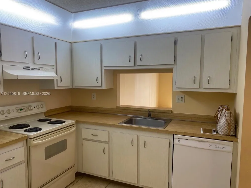 1810 SW 81st Ave #2311 North Lauderdale, FL 33068