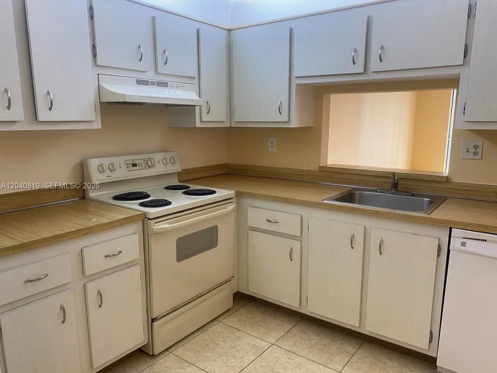 1810 SW 81st Ave #2311 North Lauderdale, FL 33068