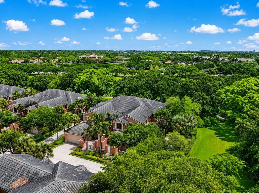 2767 Kinsington Cir #8-4 Weston, FL 33332
