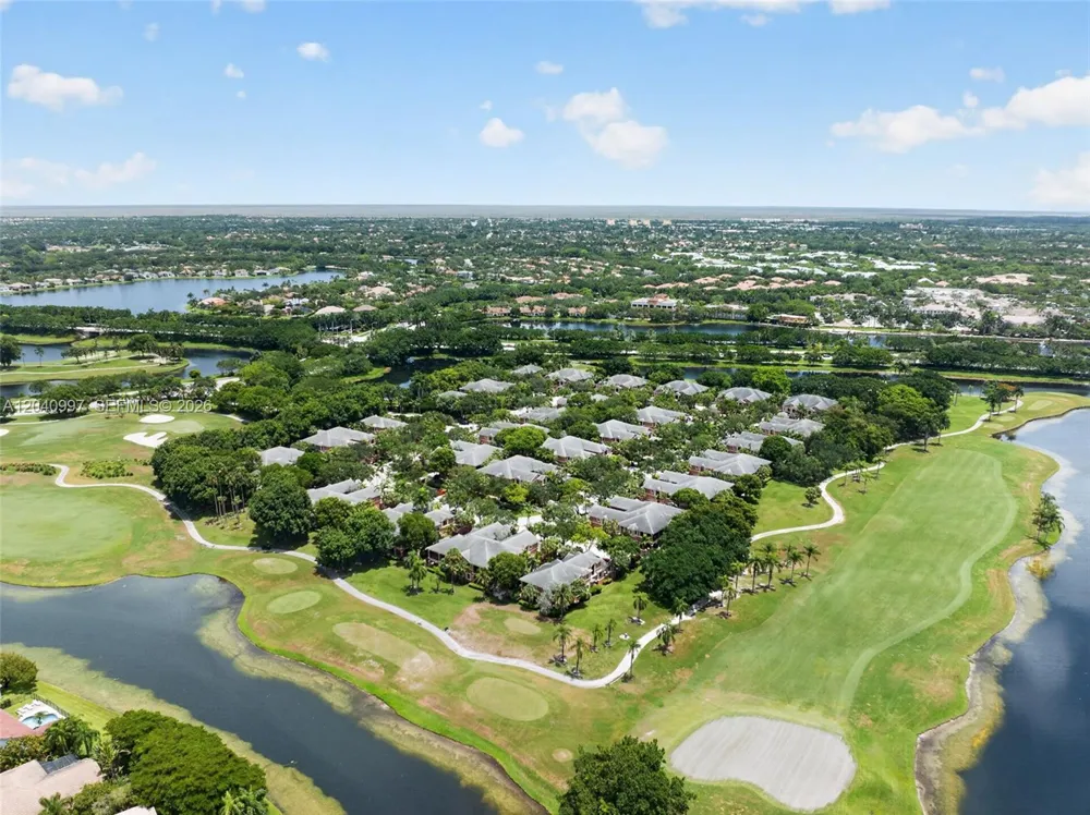 2767 Kinsington Cir #8-4 Weston, FL 33332