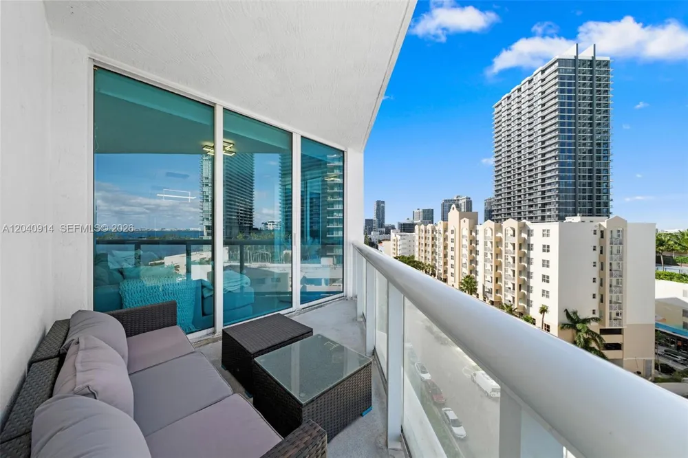 480 NE 30th St #904 Miami, FL 33137