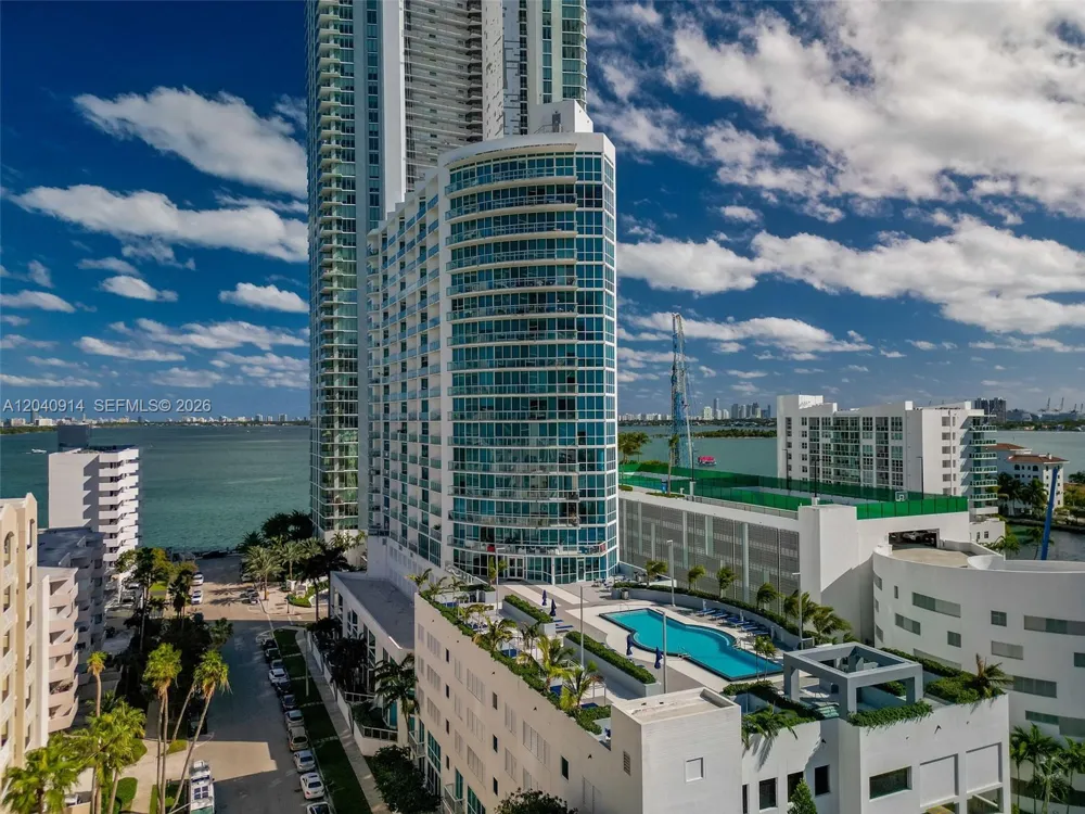 480 NE 30th St #904 Miami, FL 33137