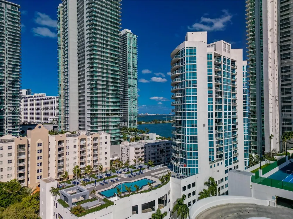 480 NE 30th St #904 Miami, FL 33137