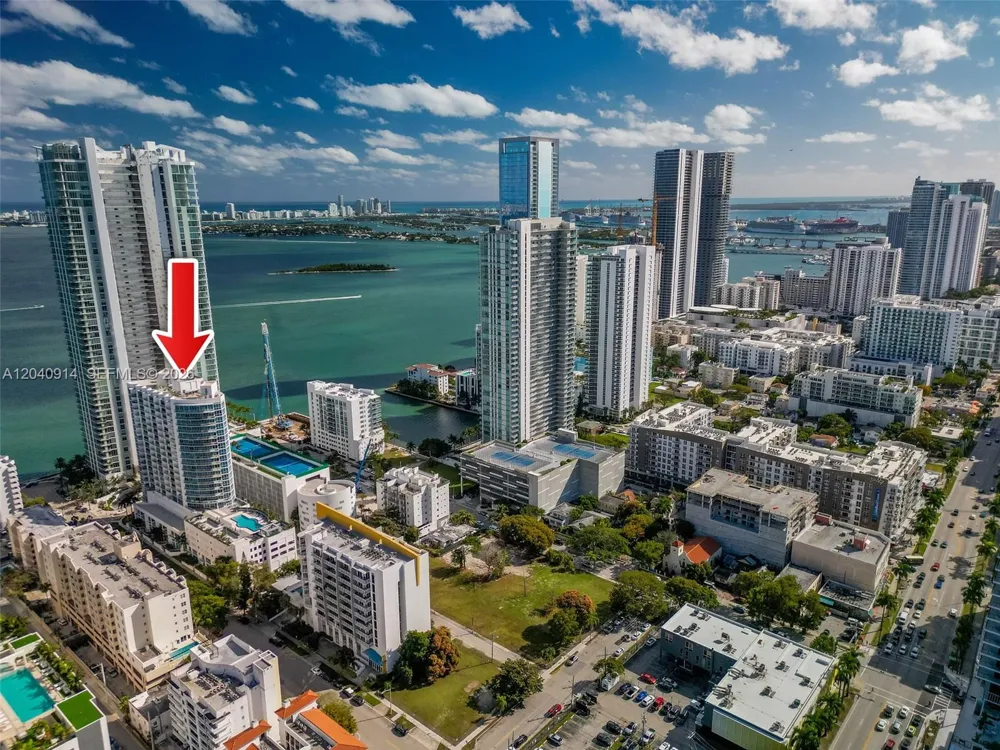 480 NE 30th St #904 Miami, FL 33137