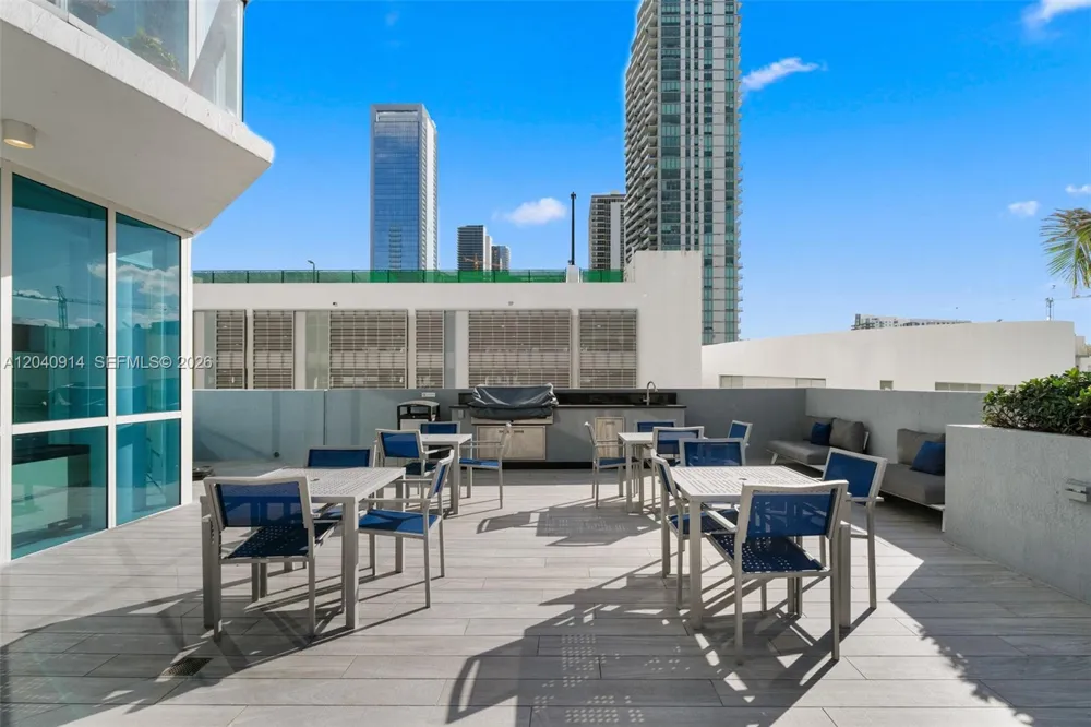 480 NE 30th St #904 Miami, FL 33137