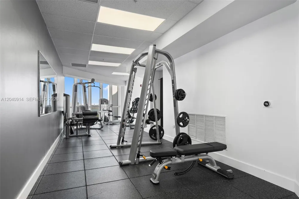 480 NE 30th St #904 Miami, FL 33137