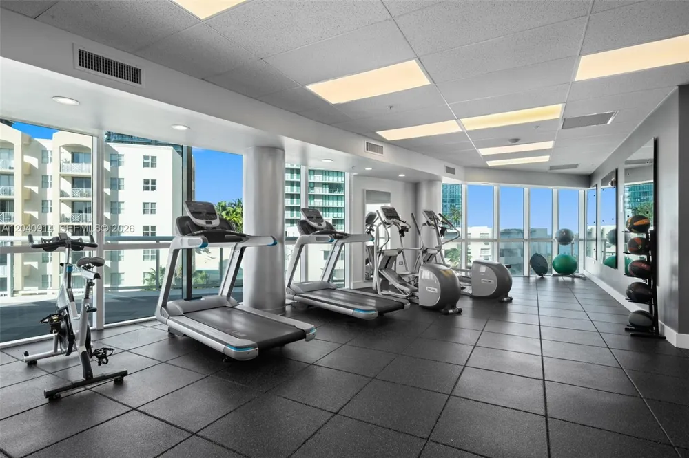 480 NE 30th St #904 Miami, FL 33137