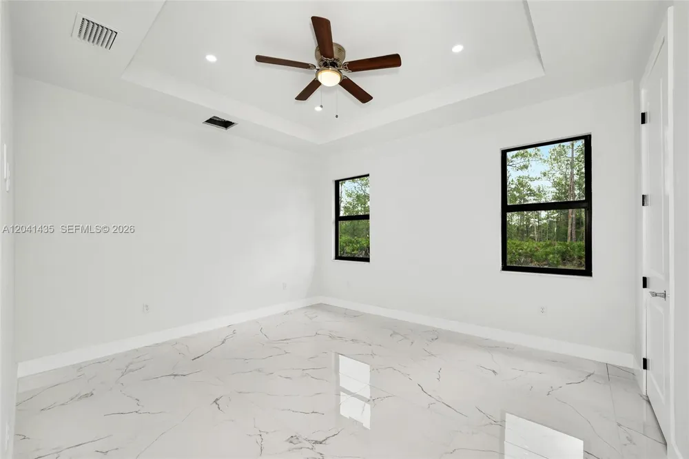 3207 E 10th ST Lehigh Acres, FL 33972