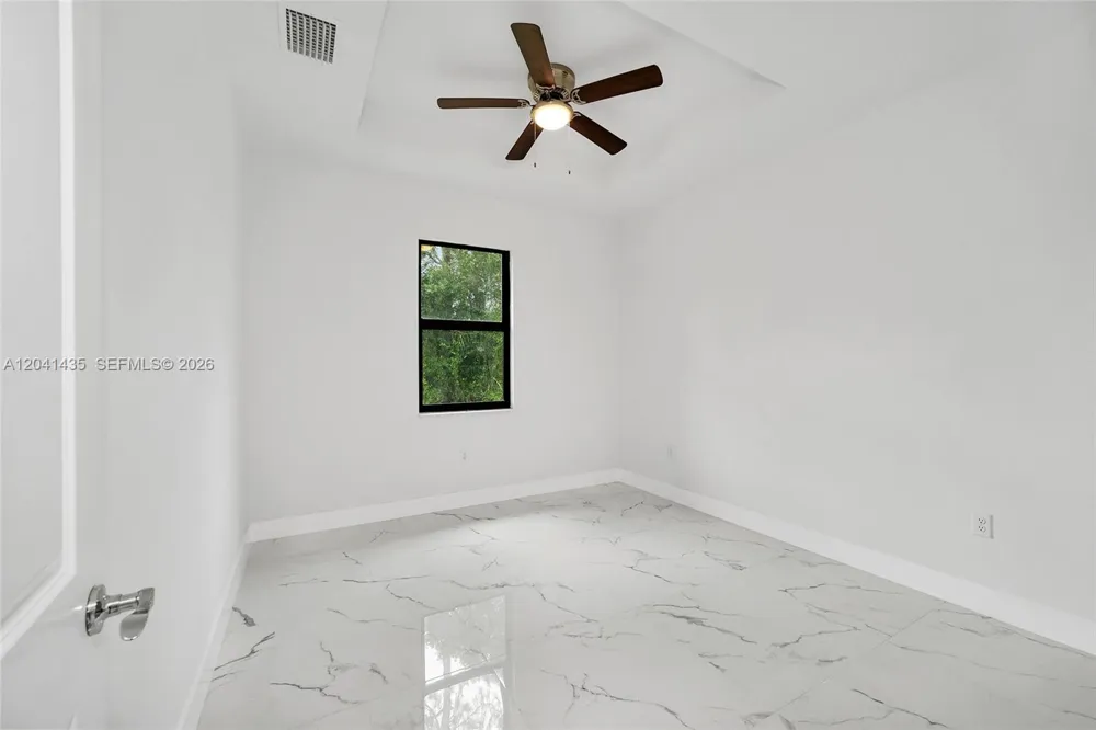 3207 E 10th ST Lehigh Acres, FL 33972