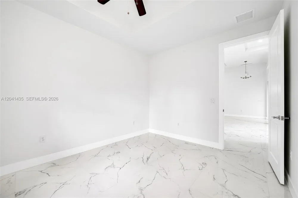 3207 E 10th ST Lehigh Acres, FL 33972