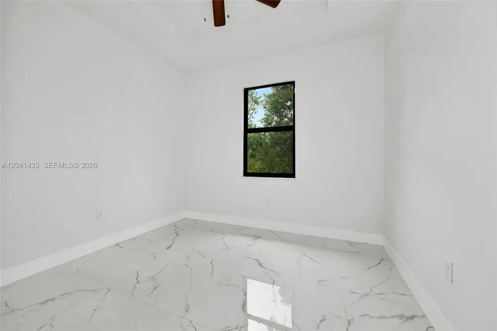 3207 E 10th ST Lehigh Acres, FL 33972
