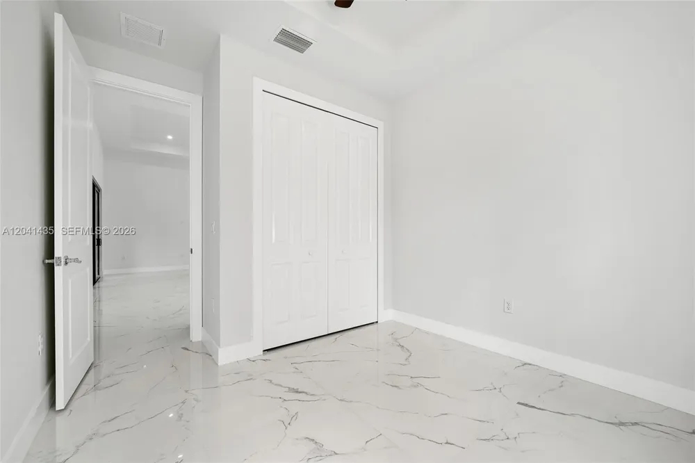 3207 E 10th ST Lehigh Acres, FL 33972