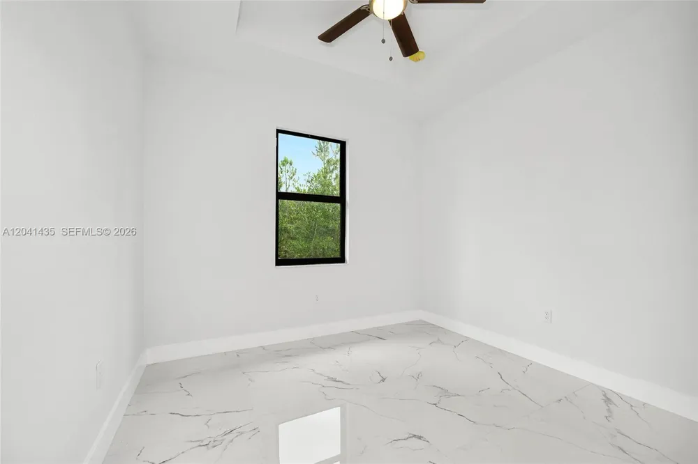 3207 E 10th ST Lehigh Acres, FL 33972