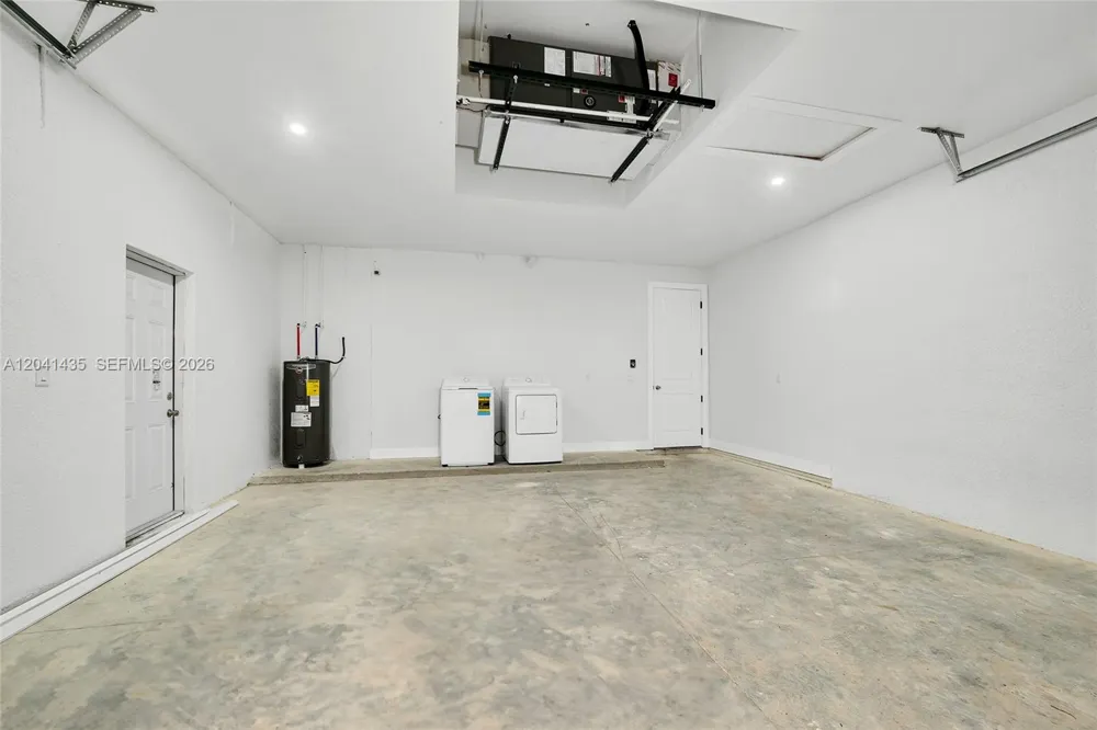 3207 E 10th ST Lehigh Acres, FL 33972
