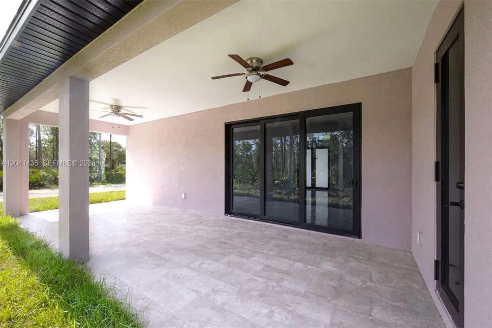 3207 E 10th ST Lehigh Acres, FL 33972
