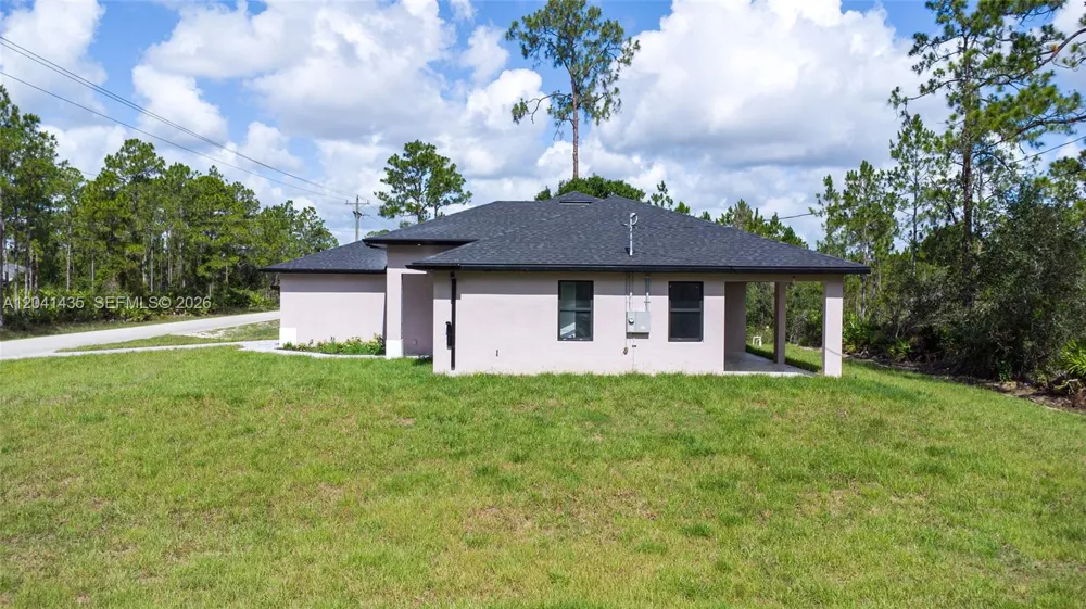 3207 E 10th ST Lehigh Acres, FL 33972