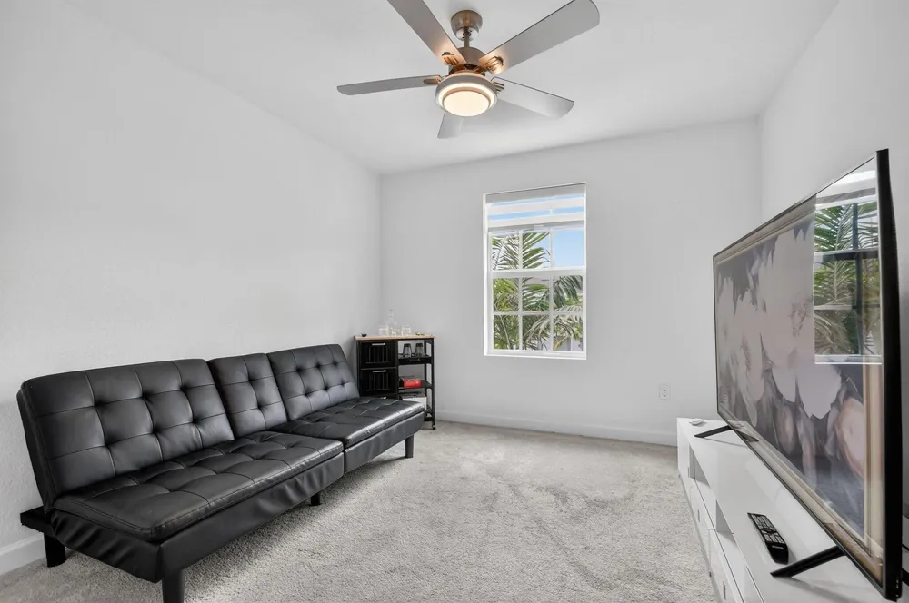 4326 Hammock Grove Drive Lake Worth, FL 33467