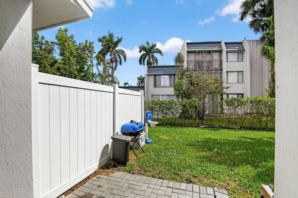 4326 Hammock Grove Drive Lake Worth, FL 33467