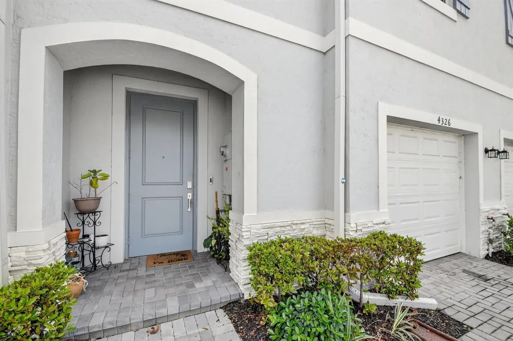 4326 Hammock Grove Drive Lake Worth, FL 33467