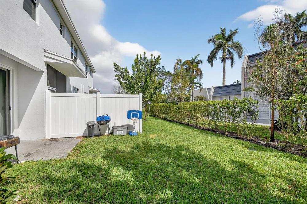4326 Hammock Grove Drive Lake Worth, FL 33467