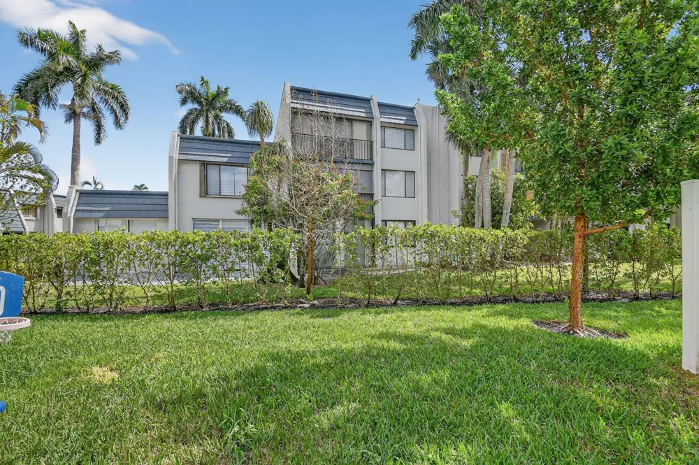 4326 Hammock Grove Drive Lake Worth, FL 33467