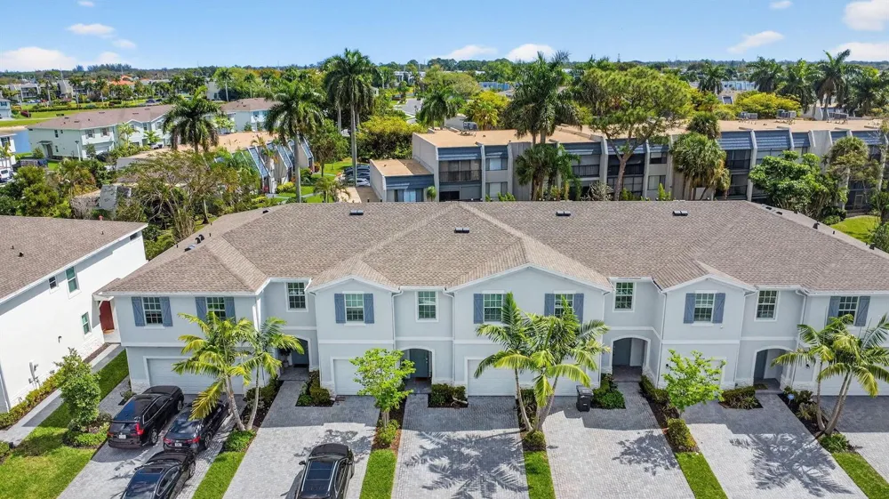 4326 Hammock Grove Drive Lake Worth, FL 33467