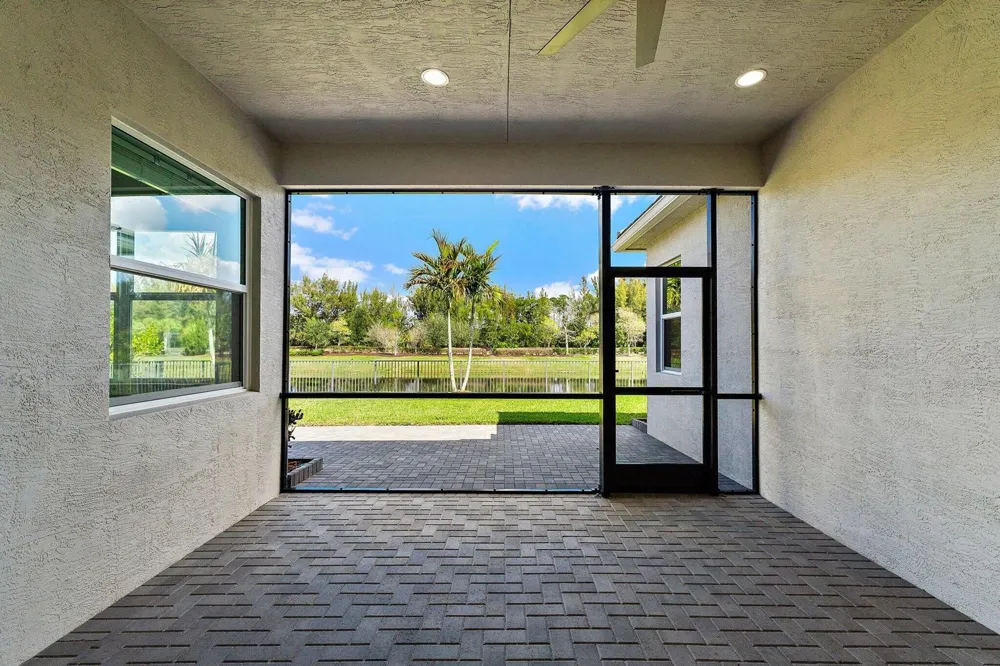 15955 Whippoorwill Circle Westlake, FL 33470