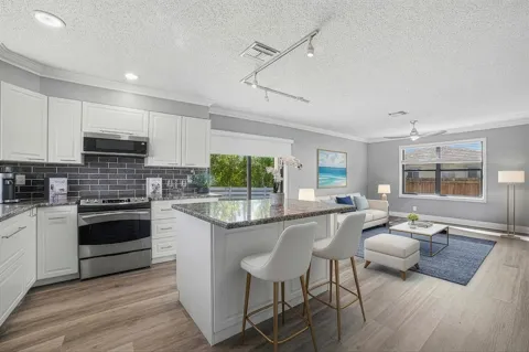 324 W Pine Street #11