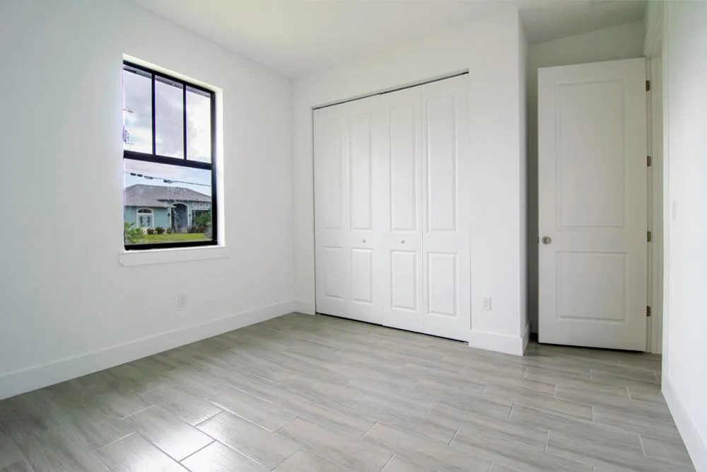 15633 Lakeland Circle Port Charlotte, FL 33981