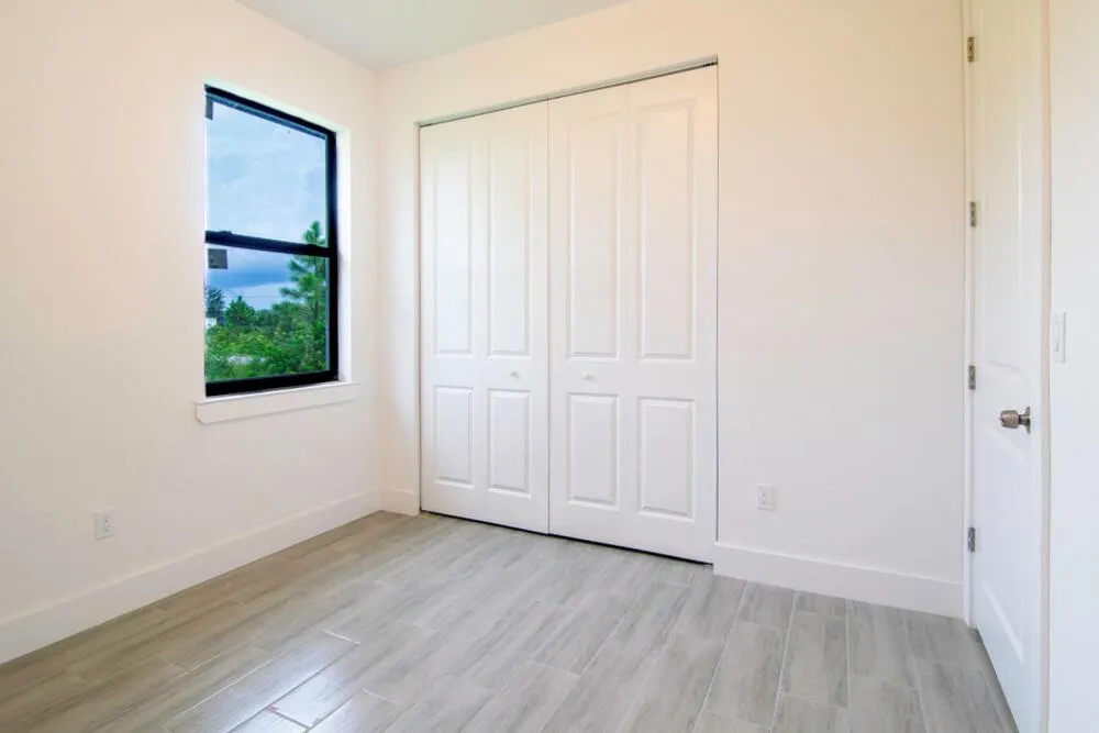 15633 Lakeland Circle Port Charlotte, FL 33981