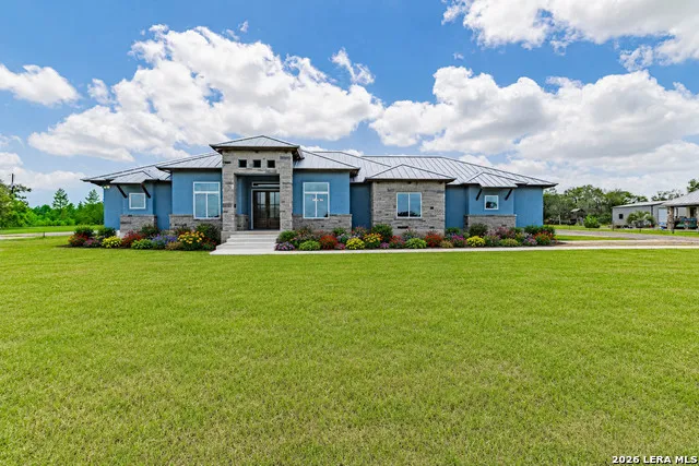 731 County Road 356 Adkins, TX 78101