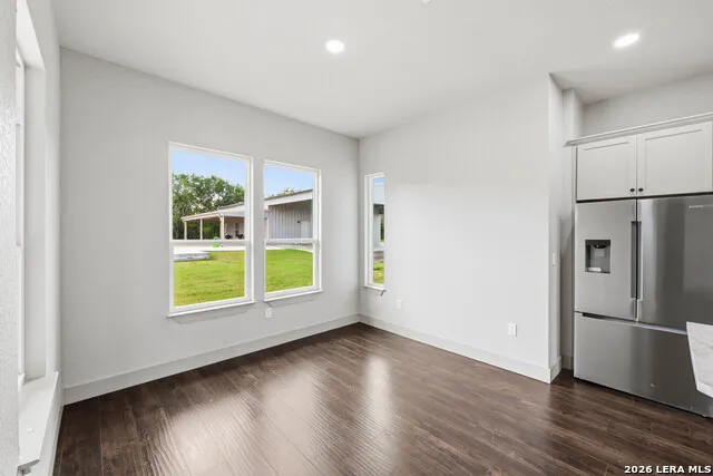 731 County Road 356 Adkins, TX 78101